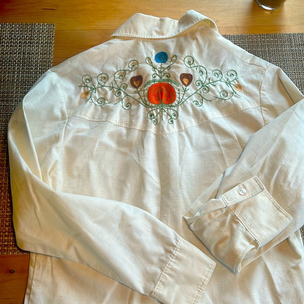 Western style natural fiber shirt Johnny was